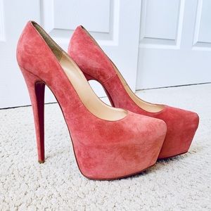 Christian Louboutin Daffodile 38.5
